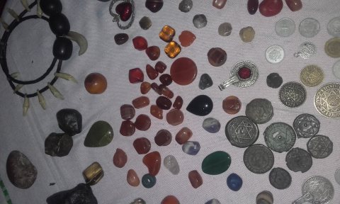 النقود المغربية القديمة و الأحجار الكريمة 7