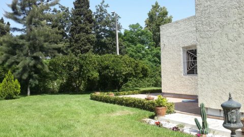 location d'une villa vide a Souissi Rabat  7