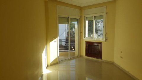 Location d'un appartement vide à Harhoura;Rabat  3