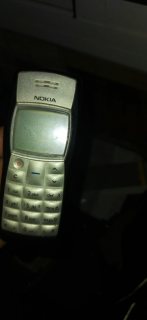 Nokia 1100 2