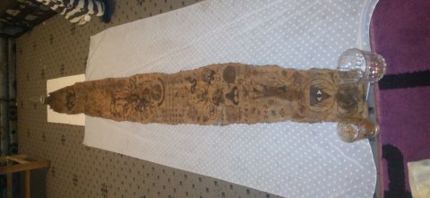 تحفة نادرة عمرها 1500سنة مكتوبا فجلد افعا طولها 3امتار 2