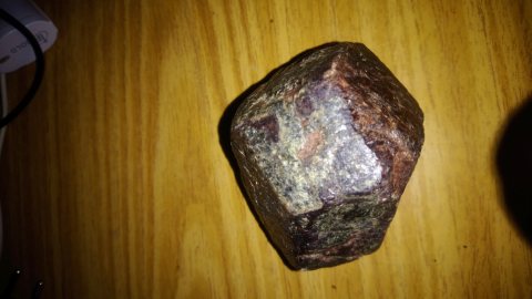 حجر النصف كريم الموندين 2