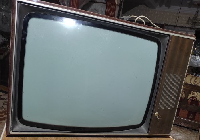 تلفزيون قديم 1