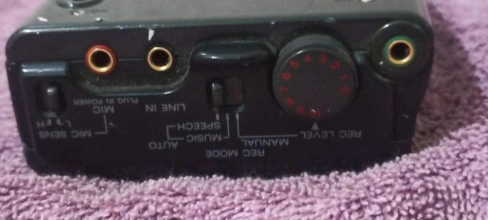 Sony DAT-Walkman TCD-D8 7