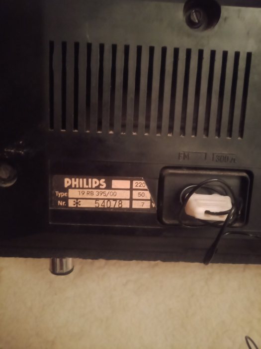 راديو قديم من نوع فيليبس  3