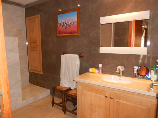 Appartement à vendre à Marrakech 4
