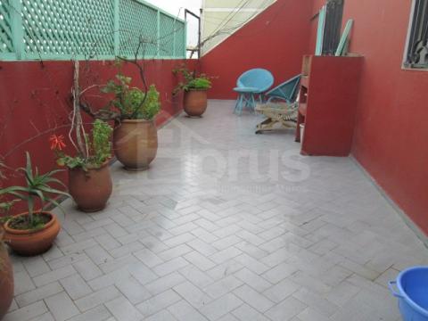 un trop bel Appartement à vendre à casablanca 2
