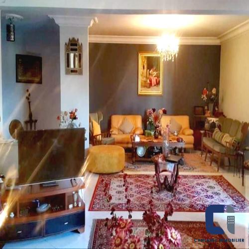 Appartement spacieux de 168m2 à vendre à casablanca 4
