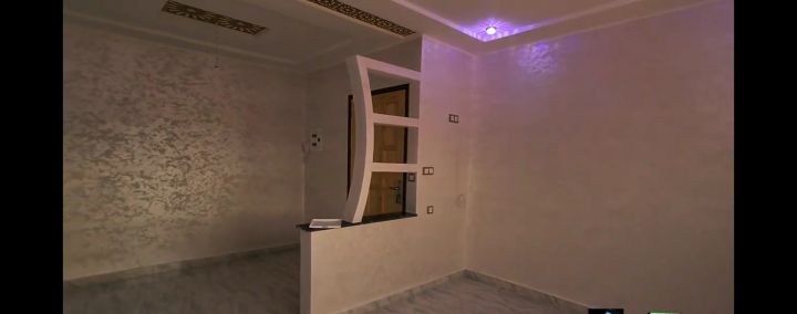 شقة رائعة بمساحة 60 متر للبيع  2