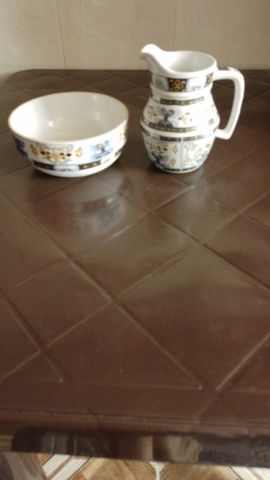 طاووس حر  قديييمم  جدا   0673224994 7