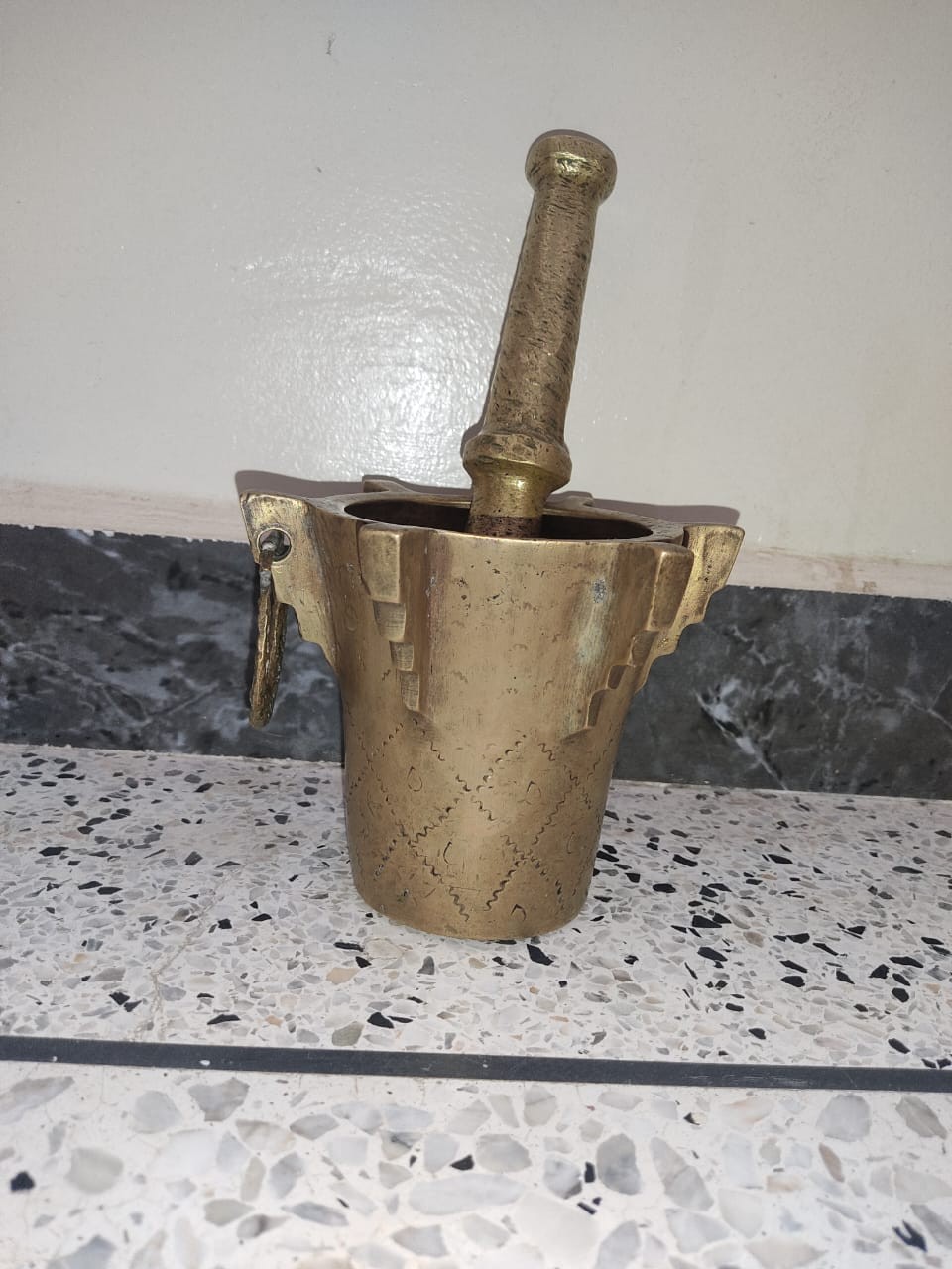  للبيع مهراز نحاسي نادر - تحفة تراثية عمرها 150 2