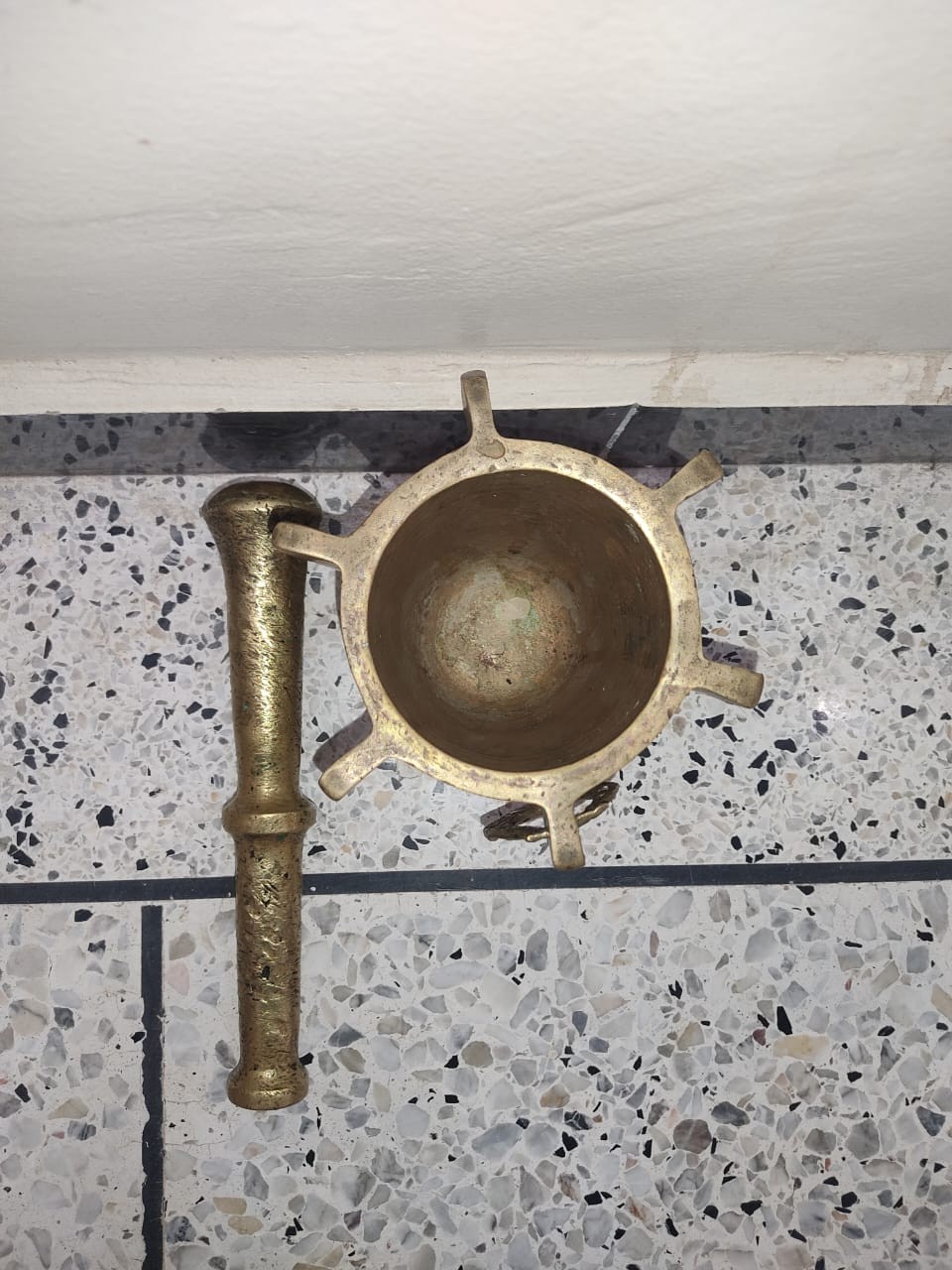 للبيع مهراز نحاسي نادر - تحفة تراثية عمرها 150 3