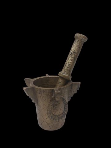 مهراز نحاسي أصيل عمره أكتر من 150 سنة وهي تحف نادرة جداً  5