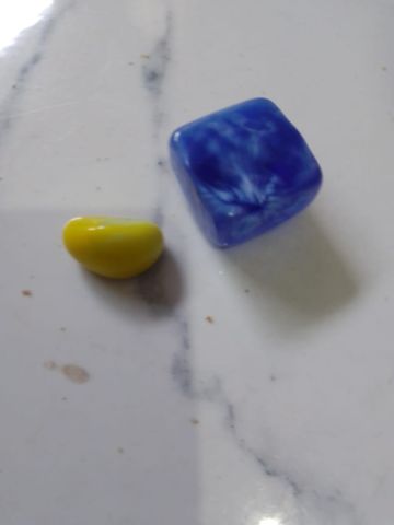 بيع احجار كريمة 2