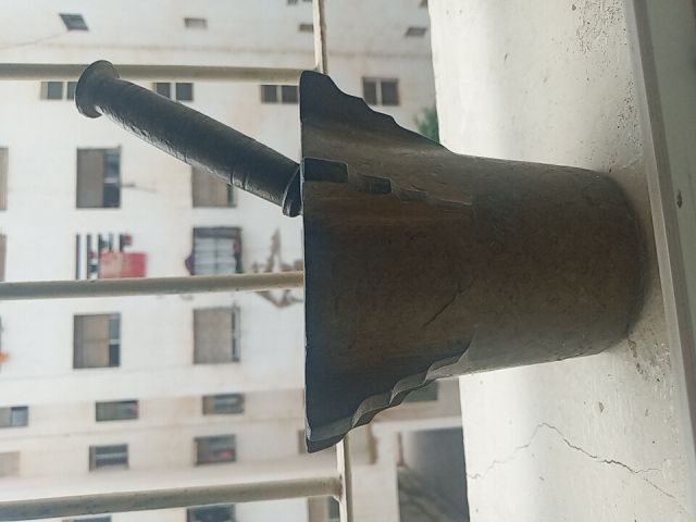 مهراز قديم و مطلوب ، اثر نحاسي قديم