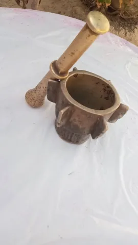 مهراز نحاسي أثري أكثر من 100 سنة للبيع 3