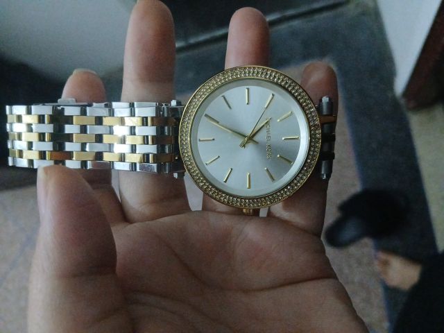 ساعة Micheal kors الاصلية 3