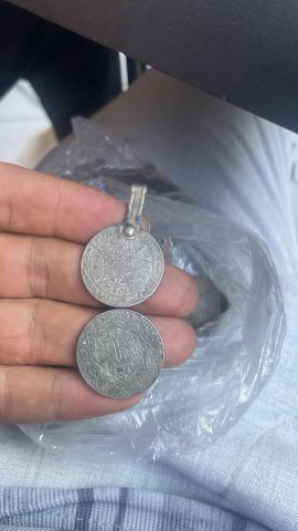 قطع نقدية فضية