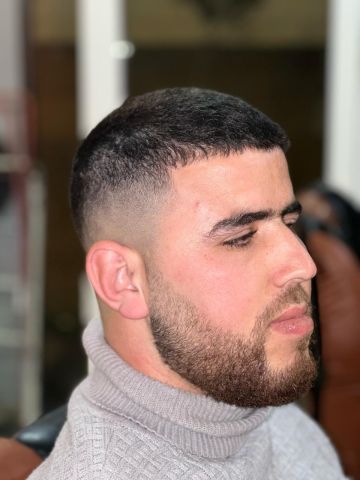 استقدام حلاقين من المغرب
