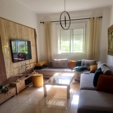 شقة راقية مفروشة للكراء الشهري  