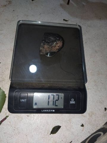 احجار نيزك للبيع  8