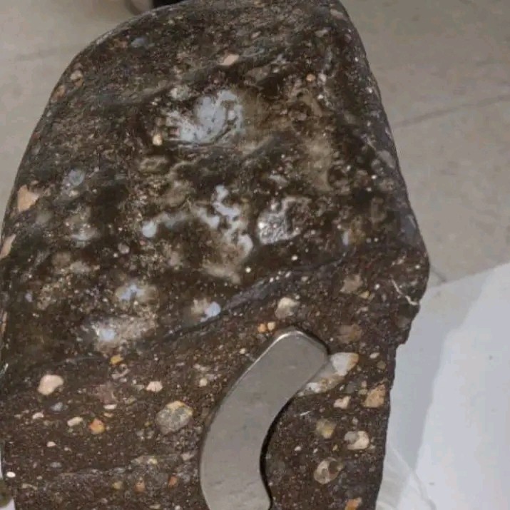 Lunar Breccia Meteorite Rocks. احجار النيزك البريشيا القمري  6