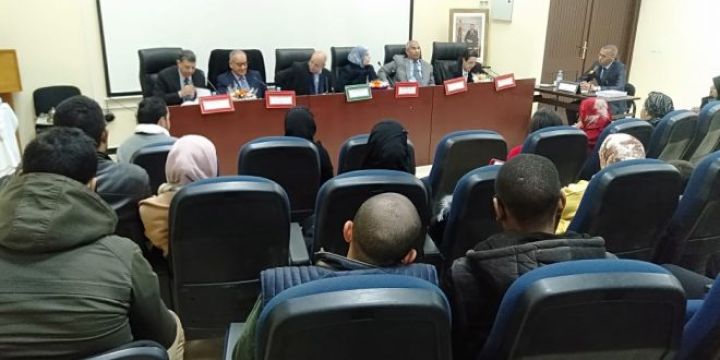 دروس دعم وتدريس التلاميذ وطلبة الكليات