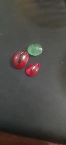 الياقوت  والزورمد 