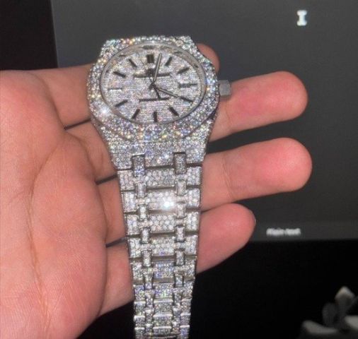 VVS Audemars Piguet Royal Oak 41mm Moissanite 2