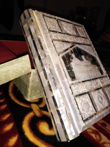 قرأن زجاجي أثري هدية ملكية أصلية للببع 5