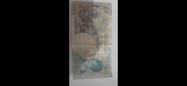 عملات ورقية بريطانية للبيع  3