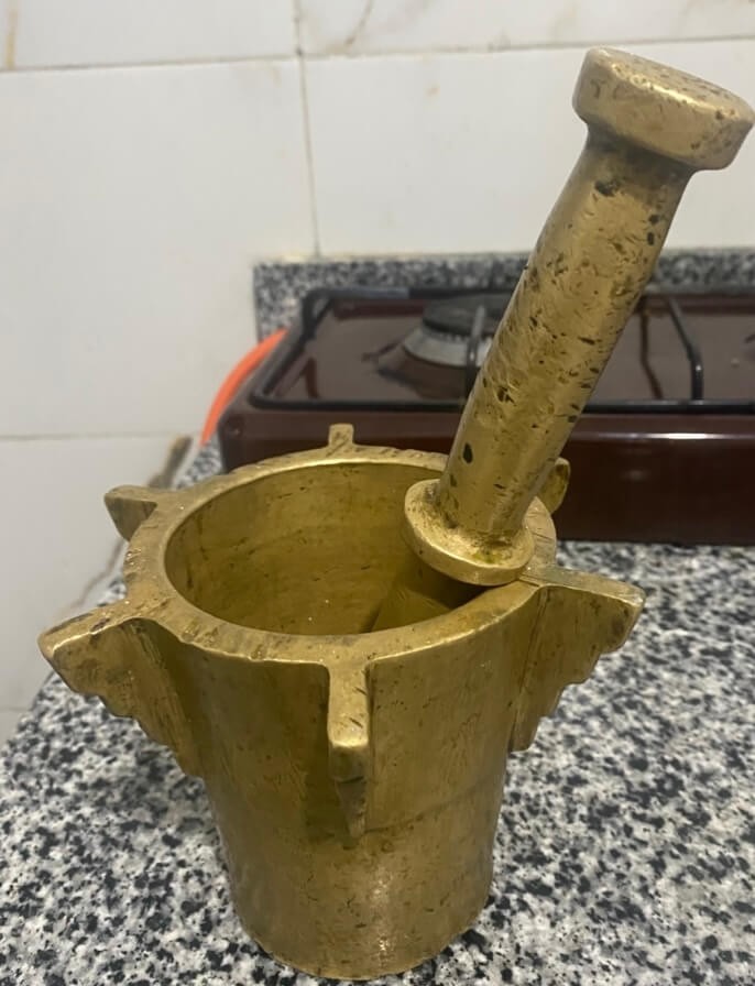 مهراز نحاسي قديم لأكثر من 100 سنة متوارث ابا عن جد 