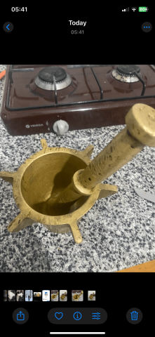 مهراز قديم لأكثر من 100 سنة