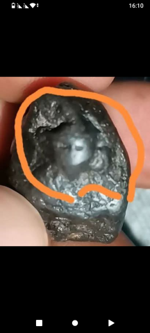 حجر نيزك نادر 