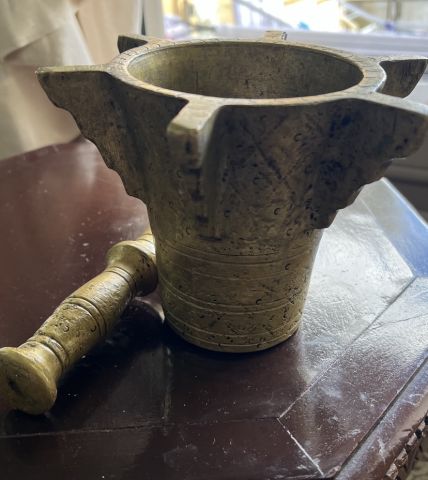 مهراز نحاسي قديم 3