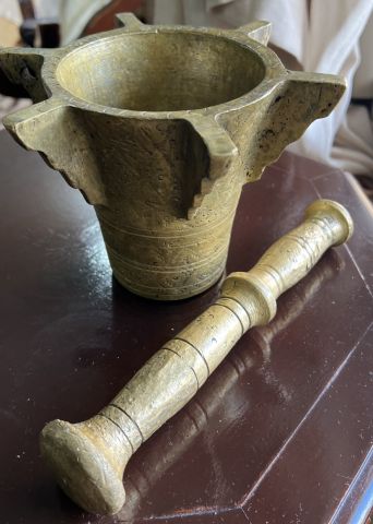 مهراز نحاسي قديم 4