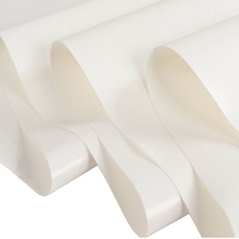 Bâche قوية – حل مثالي للسلامة والظل