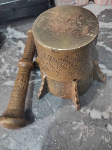 مهراز نحاس أصلي عمره تقريباً 90 سنة، قطعة تراثية نادرة ✅ حالة جيد 4