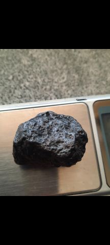 نيزك أسود جميل 2