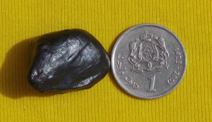 نيزك أسود 16غ