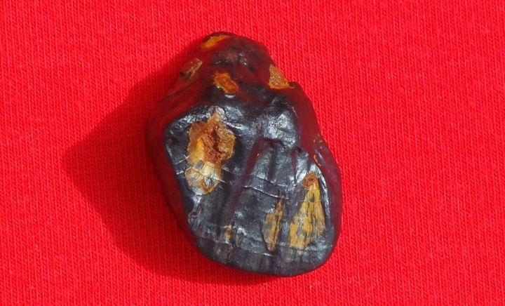 نيزك أسود 16غ 2