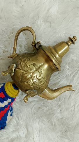 إبريق نحاسي أثري مغربي – Antique Moroccan brass kettle