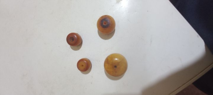 لبان حر اكتر من 350 سنة