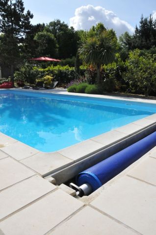 ????‍♂️ حافظ على نظافة مسبحك بسهولة مع Bâche Piscine 2