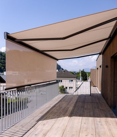 مظلات قوية للمحلات والمقاهي بأفضل جودة 2