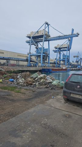 عامل في مجال الهيدروليك في المغرب ومكتسب خبرة 