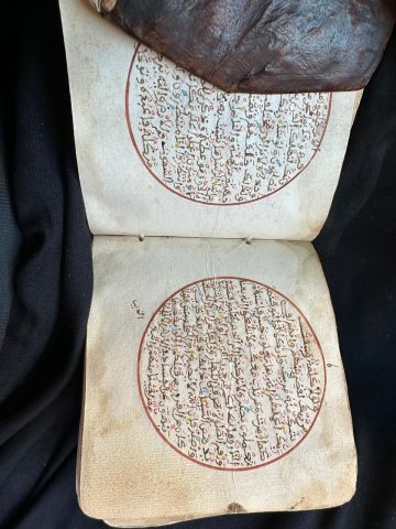 مصحف أثري قديم Antique Holy Qur’an 3