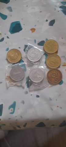 مجموعة عملات مغربية  واجنبية بثمن جد مناسب 8