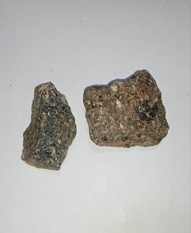 مجموعة من احجار نيزك للبيع  3