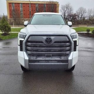 2022 Toyota Tundra 4DR Truck